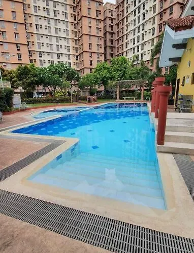 Near Airport Cozy Style With Pool 7a