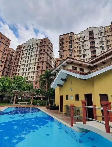 Near Airport Cozy Style With Pool 7a Apartamento